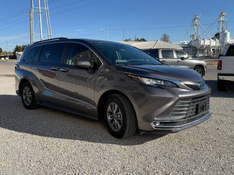 2021 Toyota Sienna XLE 8-Passenger