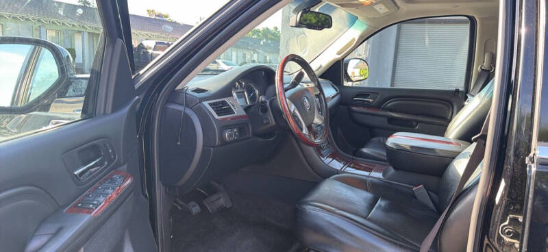 2011 Cadillac Escalade ESV Premium
