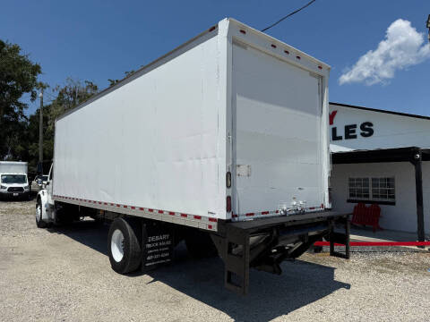 2017 Freightliner M2 106