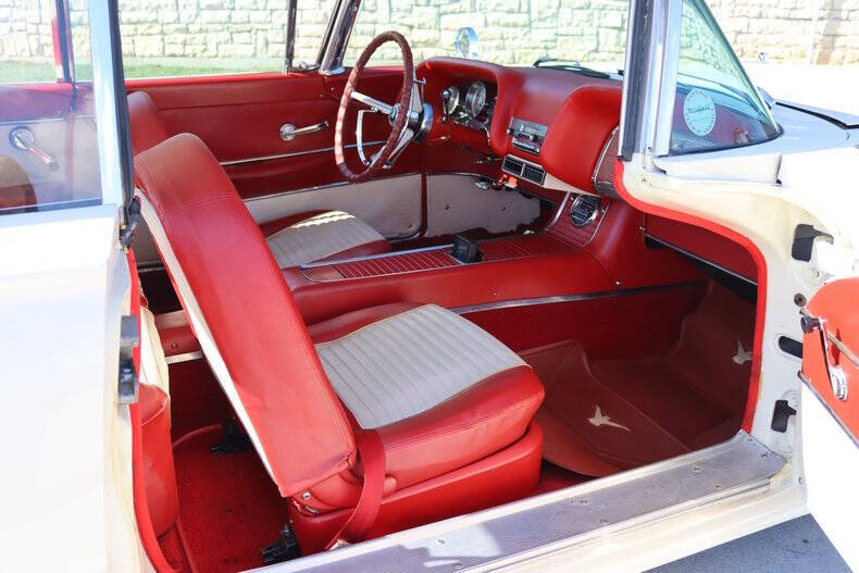 1958 Ford Thunderbird