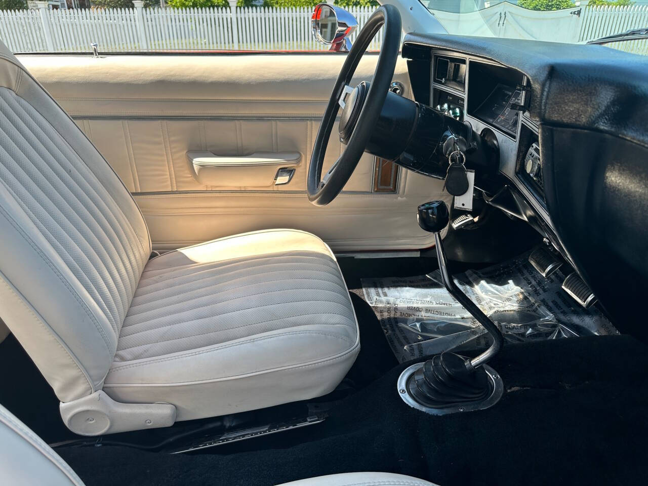 1976 Plymouth Volare 32