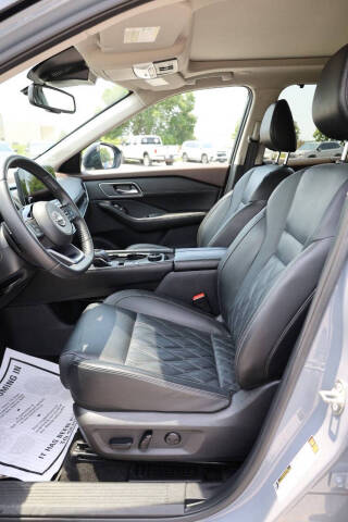 2023 Nissan Rogue Platinum