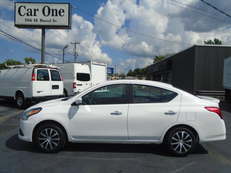 2019 Nissan Versa SV
