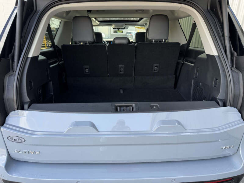 2026 Ford Expedition MAX Active
