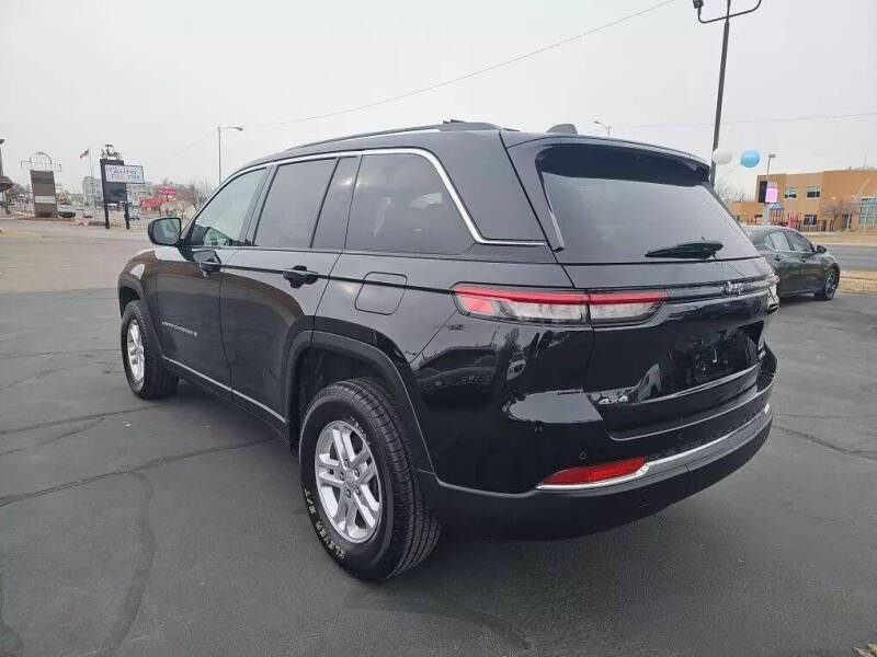 2023 Jeep Grand Cherokee Laredo