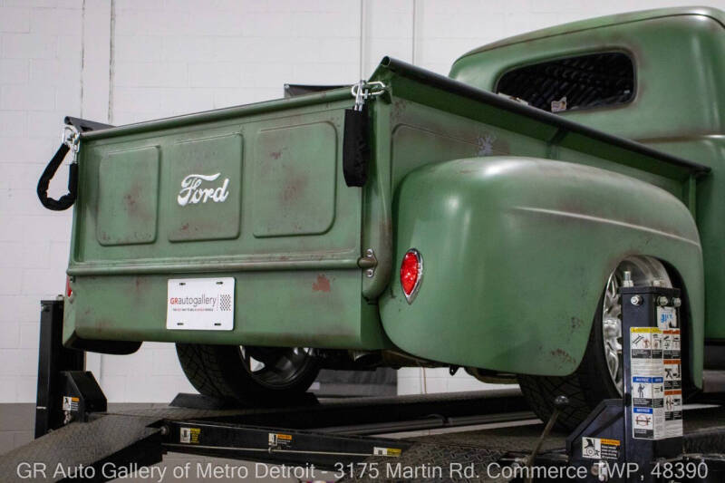 1949 Ford F-1
