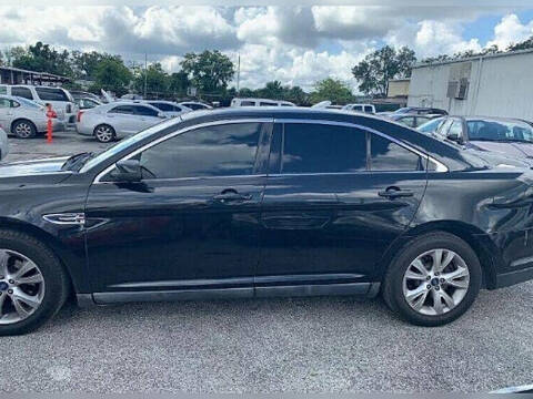 2011 Ford Taurus SEL