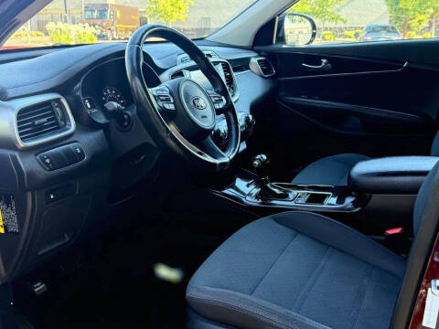 2018 Kia Sorento LX