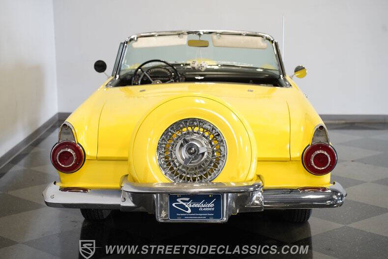 1956 Ford Thunderbird