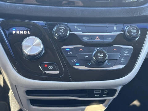 2017 Chrysler Pacifica Touring