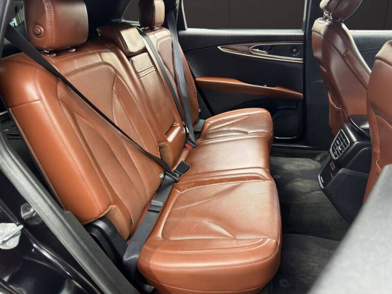 2020 Lincoln Nautilus Reserve