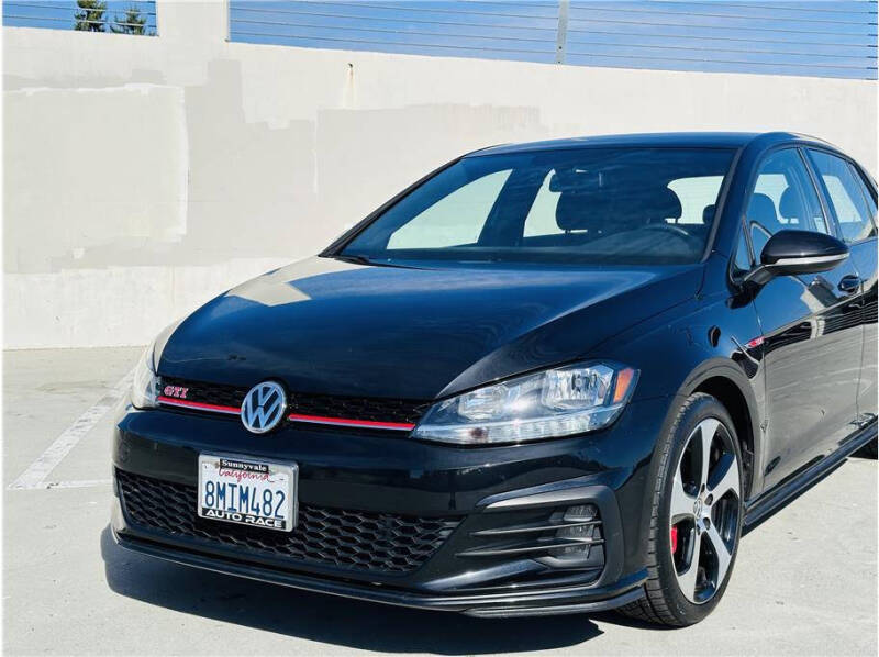 2019 Volkswagen Golf GTI SE photo 7