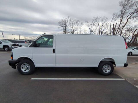 2025 Chevrolet Express 2500