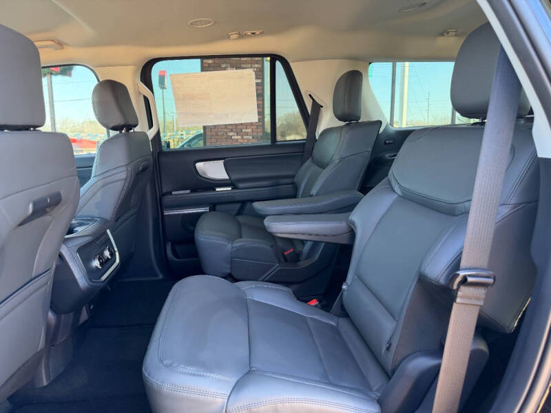 2026 Ford Expedition Active