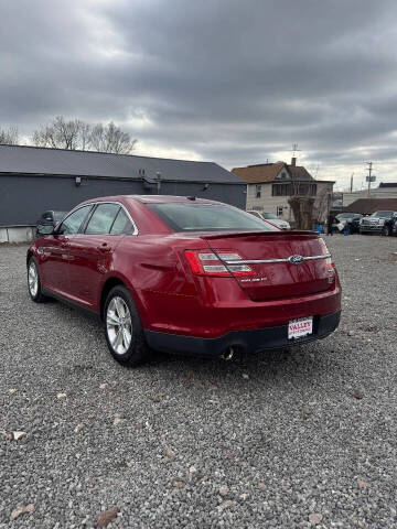 2013 Ford Taurus SEL