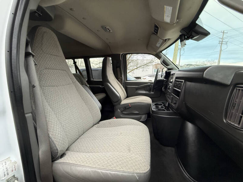 2023 Chevrolet Express LT 3500