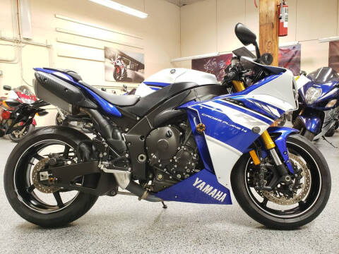 2014 Yamaha YZF-R1