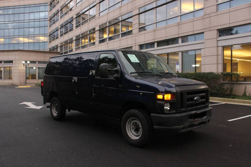 2013 Ford E-Series E-350 SD