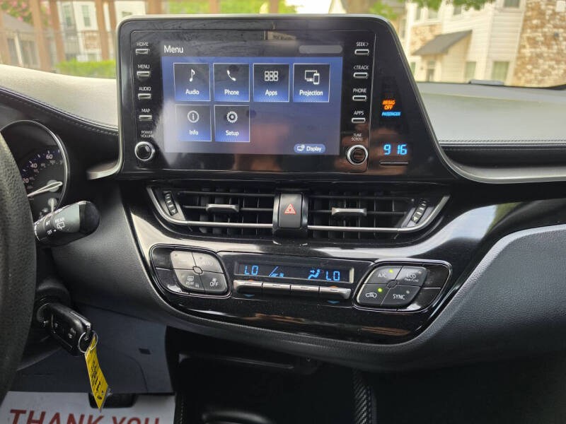 2019 Toyota C-HR LE