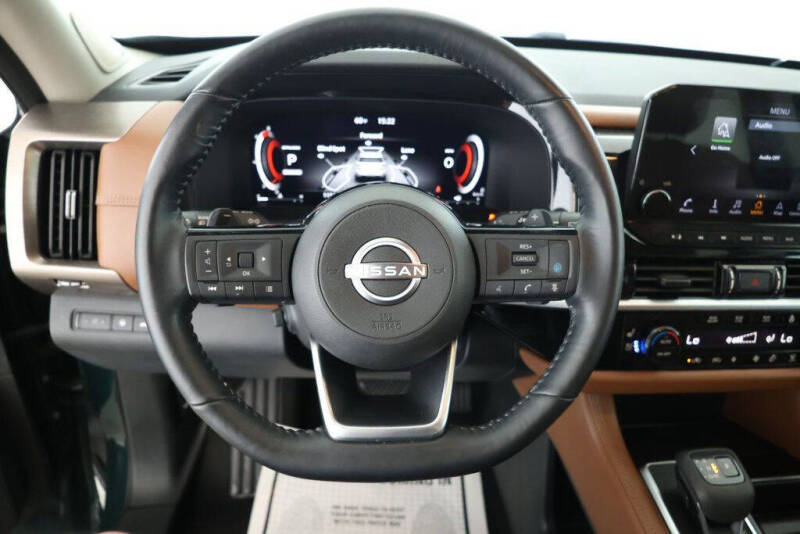 2023 Nissan Pathfinder Platinum