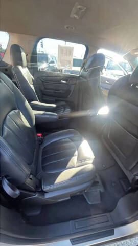 2016 GMC Acadia SLE-2