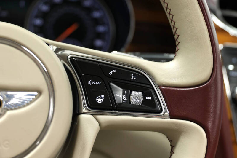 2020 Bentley Bentayga Hybrid