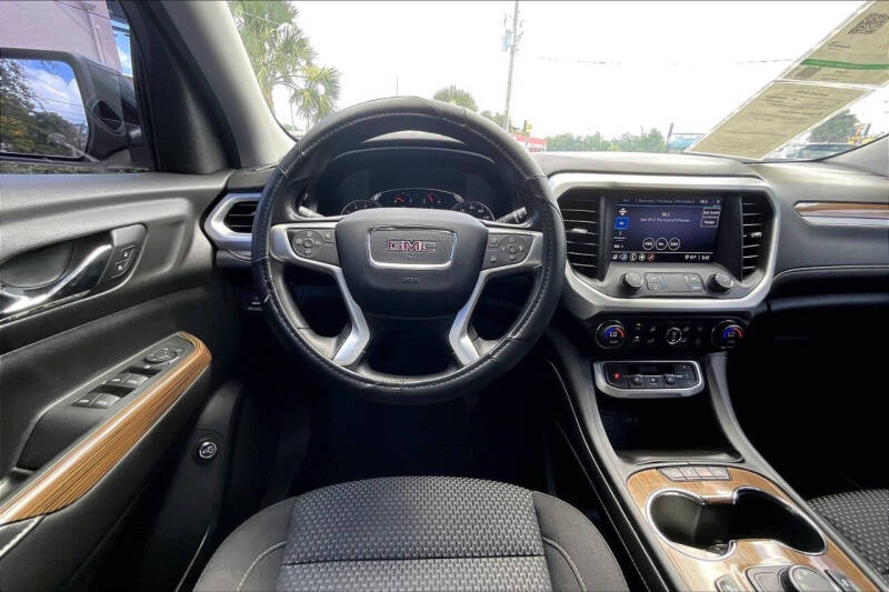 2021 GMC Acadia SLE