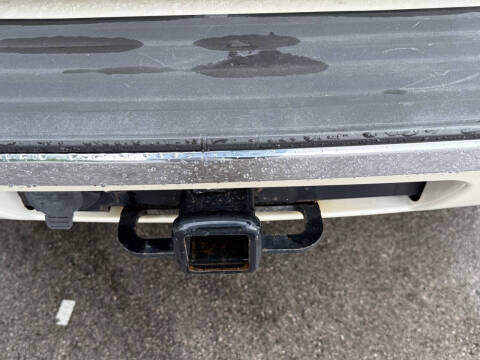 2010 Cadillac Escalade Luxury