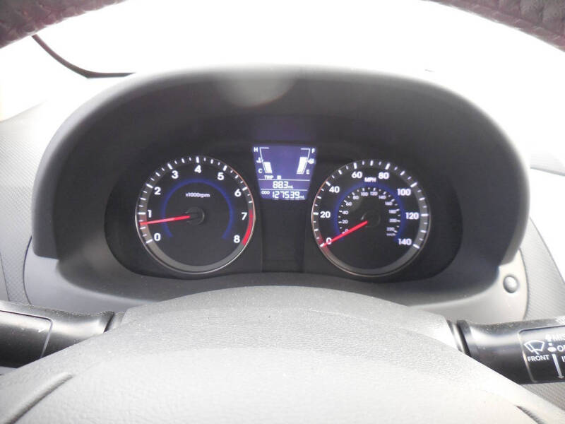 2013 Hyundai Accent SE