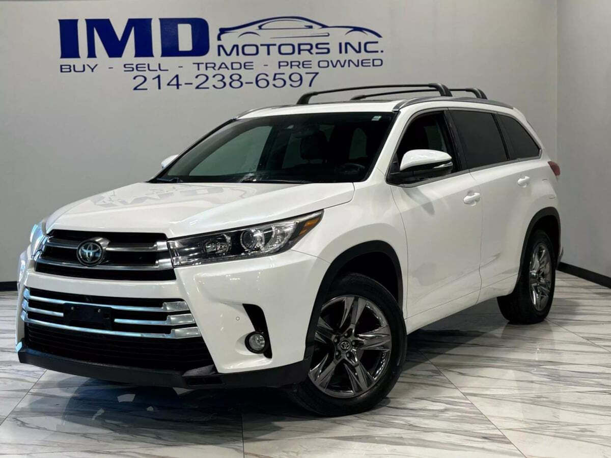 2017 Toyota Highlander for sale at IMD MOTORS, INC in Dallas, TX