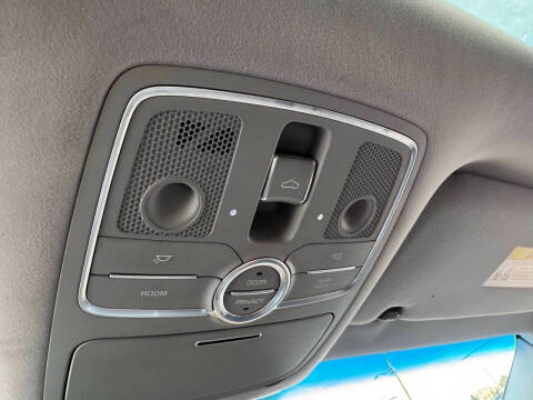 2015 Kia K900 Premium