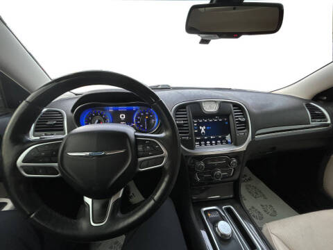 2018 Chrysler 300 Limited