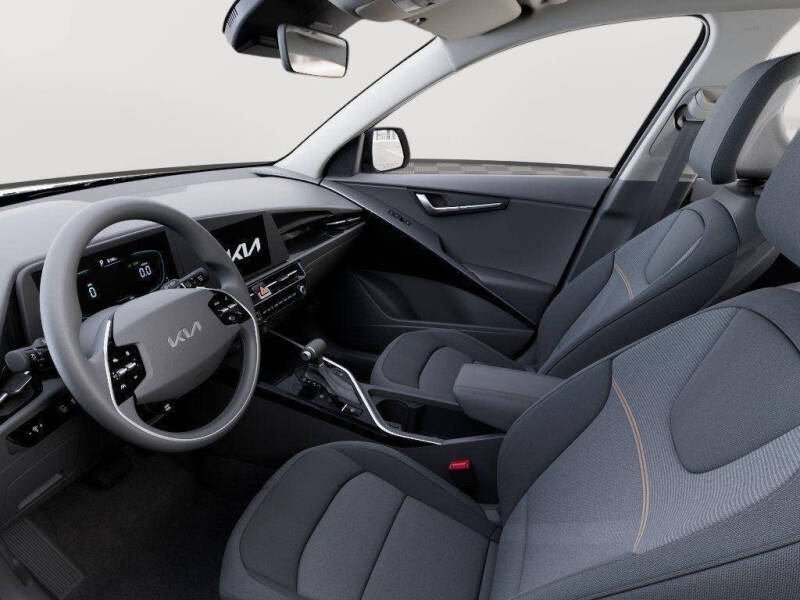 2026 Kia Niro LX