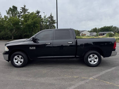 2015 RAM 1500 SLT