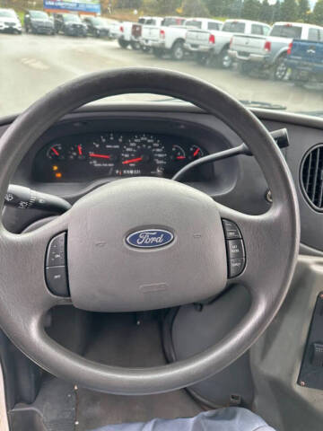 2005 Ford E-Series E-450 SD