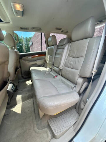 2004 Lexus GX 470