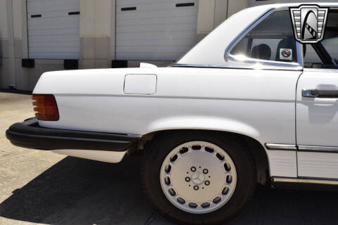 1987 Mercedes-Benz 560-Class 560 SL