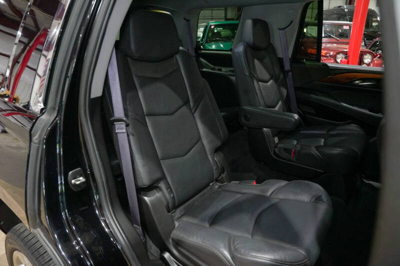 2017 Cadillac Escalade Luxury