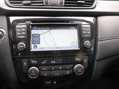 2017 Nissan Rogue SV