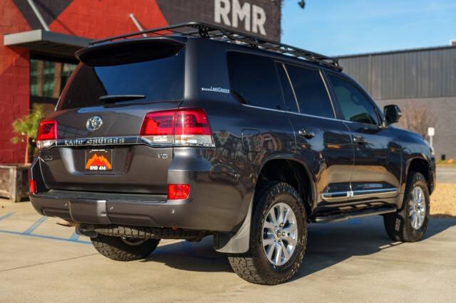 2018 Toyota Land Cruiser