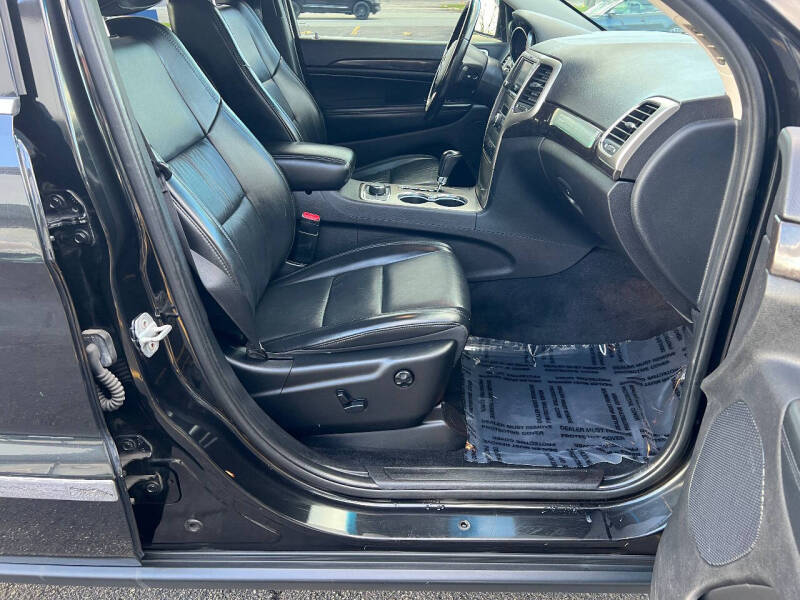 2011 Jeep Grand Cherokee Laredo X