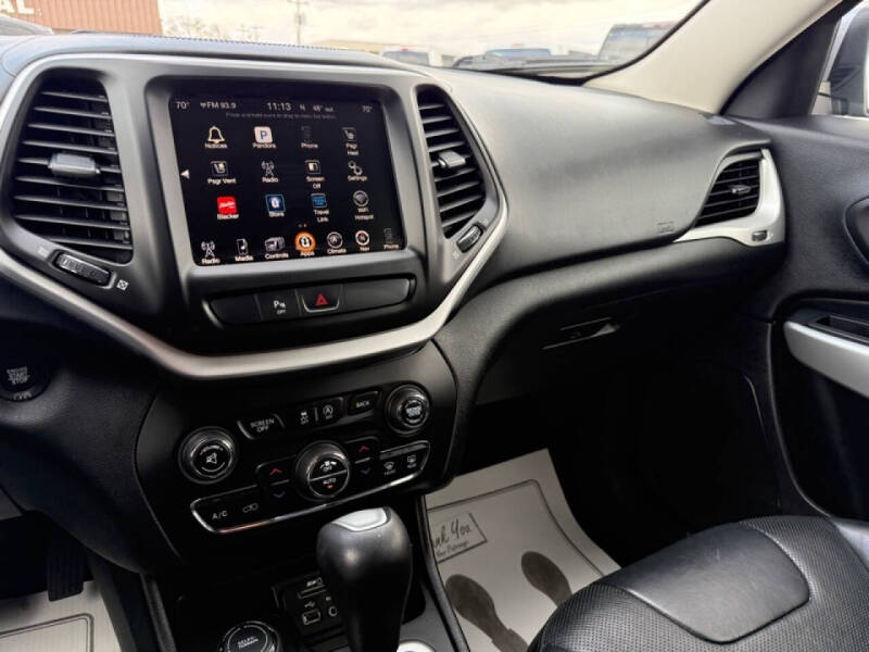 2017 Jeep Cherokee Overland