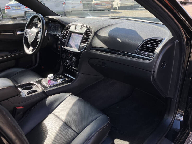 2017 Chrysler 300 S Alloy Edition