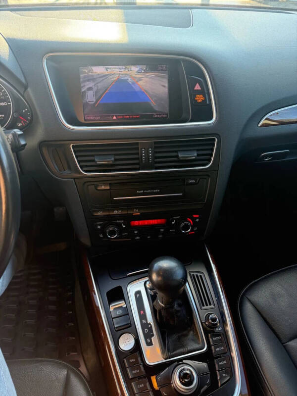 2012 Audi Q5 2.0T quattro Premium Plus