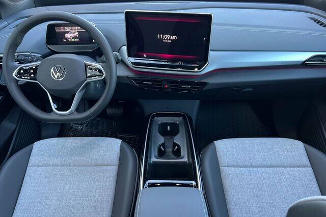 2025 Volkswagen ID.4 Pro