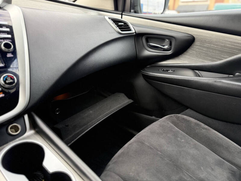 2017 Nissan Murano SV