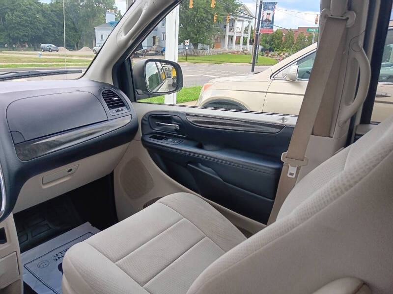 2012 Dodge Grand Caravan American Value Package