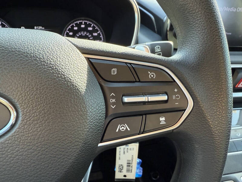 2023 Hyundai Santa Fe SE