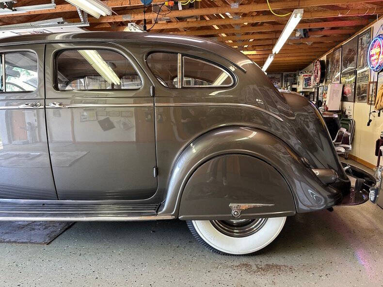 1937 Chrysler Airflow