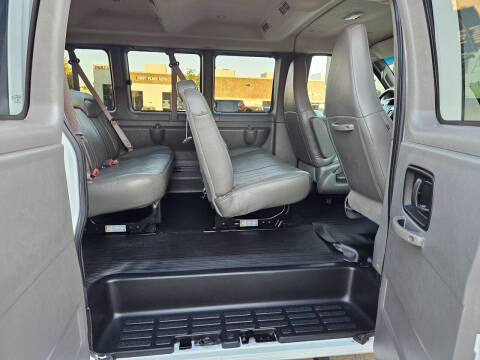 2023 Chevrolet Express LS 3500